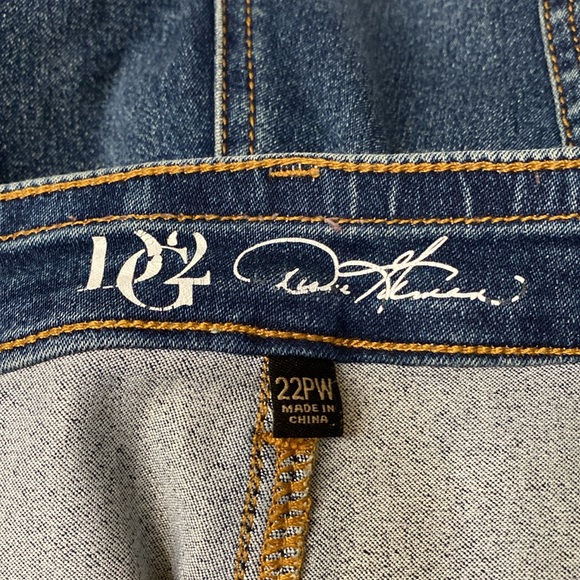 Gently Used DG2 Virtual Stretch Pull-On Utility Crop Jean 22 Women’s Petite - Picture 6 of 12